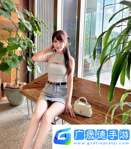 《金花瓶》完整版, 細膩描繪情感, 網(wǎng)友: 經(jīng)典之作，值得一讀！